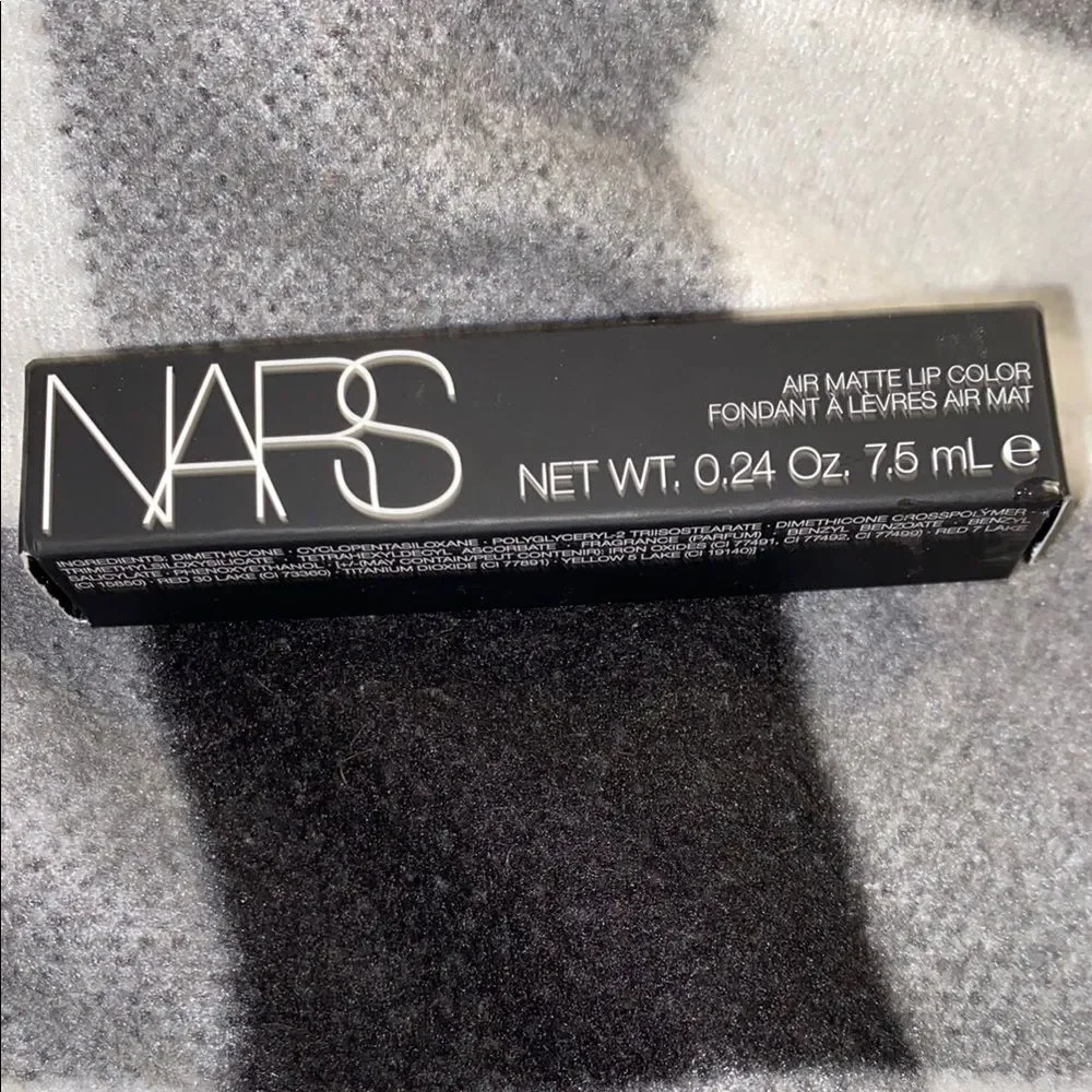 NARS Air Matte Lip Color in lose control